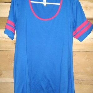 Women's lularoe m top